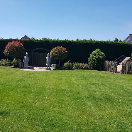 De Achtertuin Apartment Maasmechelen Bagian luar foto