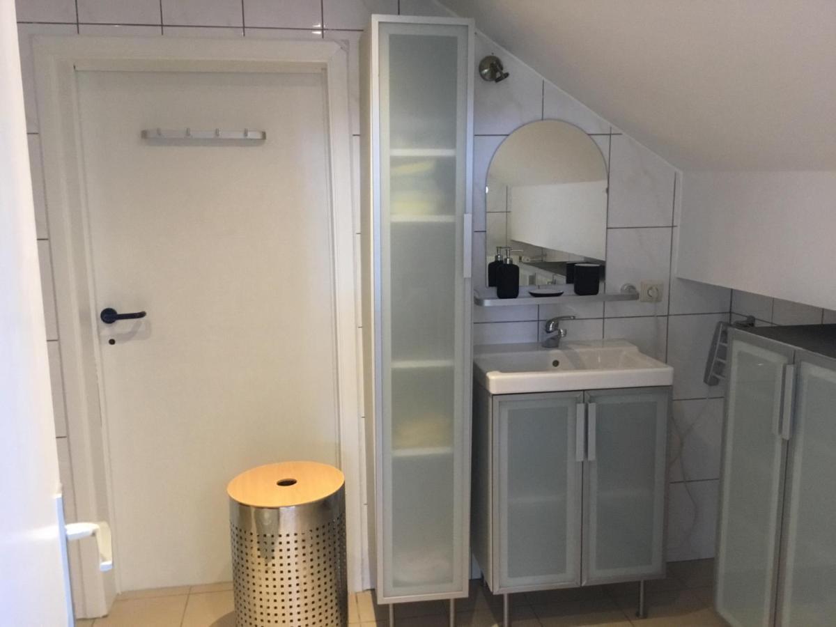 De Achtertuin Apartment Maasmechelen Bagian luar foto