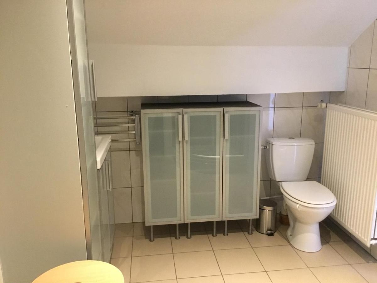 De Achtertuin Apartment Maasmechelen Bagian luar foto