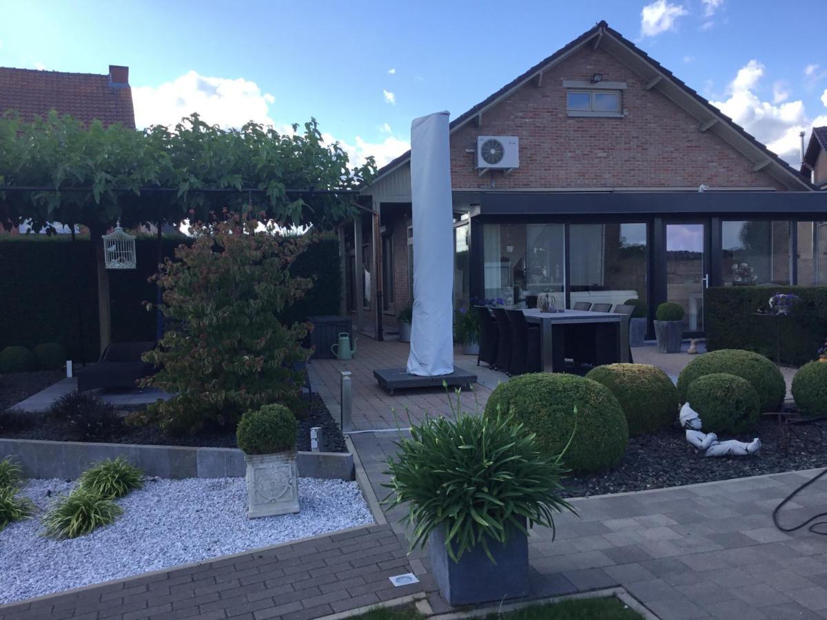 De Achtertuin Apartment Maasmechelen Bagian luar foto