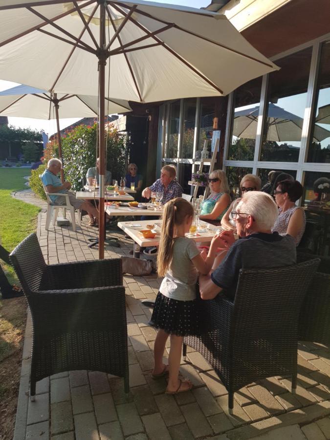 De Achtertuin Apartment Maasmechelen Bagian luar foto